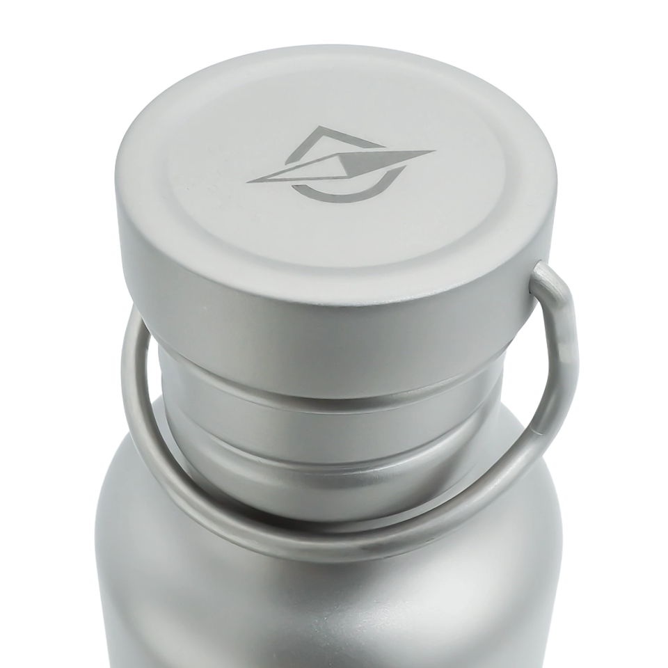 Titanflaska 750 ml