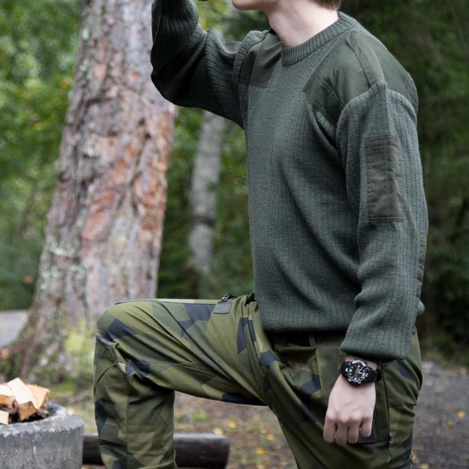 Befälströja m/87 (armégrön)