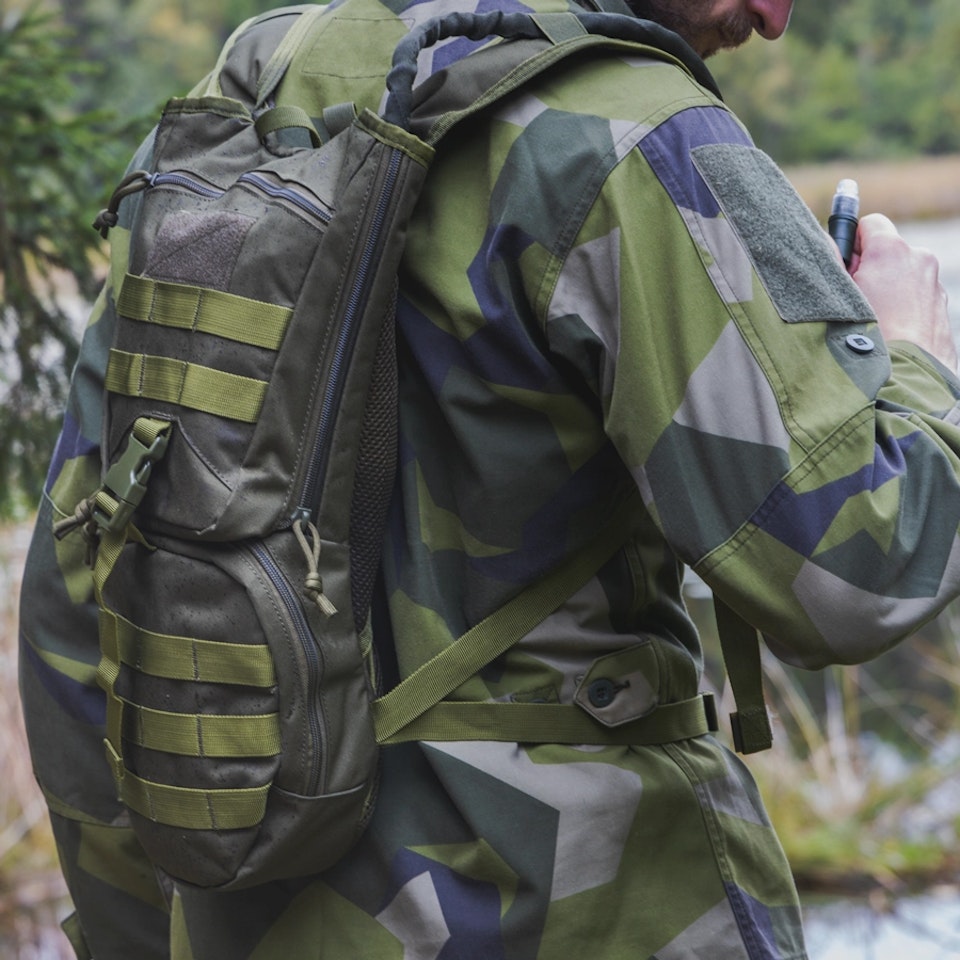 Vätskesystem MARSCH 2,5L (armégrön)