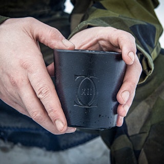 Karolinsk gjutjärnsmugg