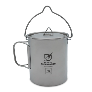 Titankopp med lock och hängare 750 ml