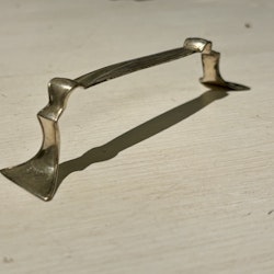 Smörtax i nysilver, större modell vintage