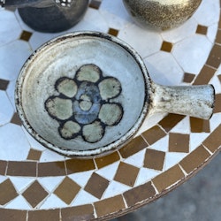 Skål med handtag i glaserad stengods, vintage