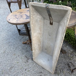 Trätråg av större mått från äldre tid, vintage