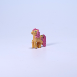 My Little Pony G1 PVC Peachy Snuzzle - Maia Borges 1986