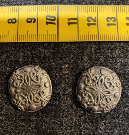 Metallknapp 23mm-AntikSilverjärn-mörk rep