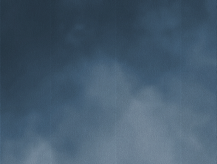 Detaljbild på en blå tapet med moln.