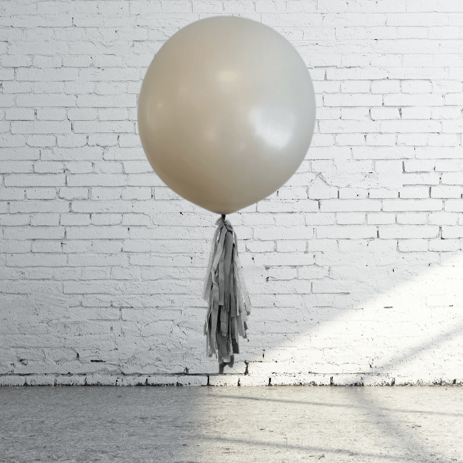 Ballong Tail - Tassel Grå