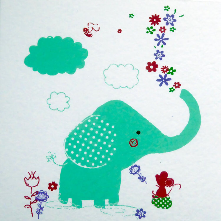 Brevkort i kraftigt, vitt bomullspapper. Roligt motiv elefant och mus. Ett glatt hälsningskort till barn. Handgjort.