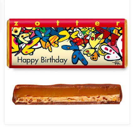 Zotter Happy birthday, exklusiv mjölkchokladkaka, karamellkräm och mandelnougat. Fair Trade, ekologisk, handgjord chokladpralin..