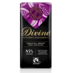 Dark Chocolate: mörk choklad med en fruktig & nästan jordig smak. 85 % kakao, Fairtrade.