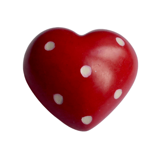 Hjärta rött med vita prickar, täljsten, Kenya, Handgjort för Fair Trade.