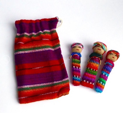 Bekymmersdockor/Worry dolls/orosdockor i tygpåse, 5 cm stora, 3 styck. Fair Trade från Guatemala.