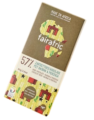 Fairafric, mörk choklad 57%, smaksatt med pulver från superfood Baobab & Moringa, ekologisk