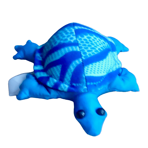 Sanddjur, liten sköldpadda, blå. blått mönster på skölden, klarblå undersida. Thailand. Fair Trade.
