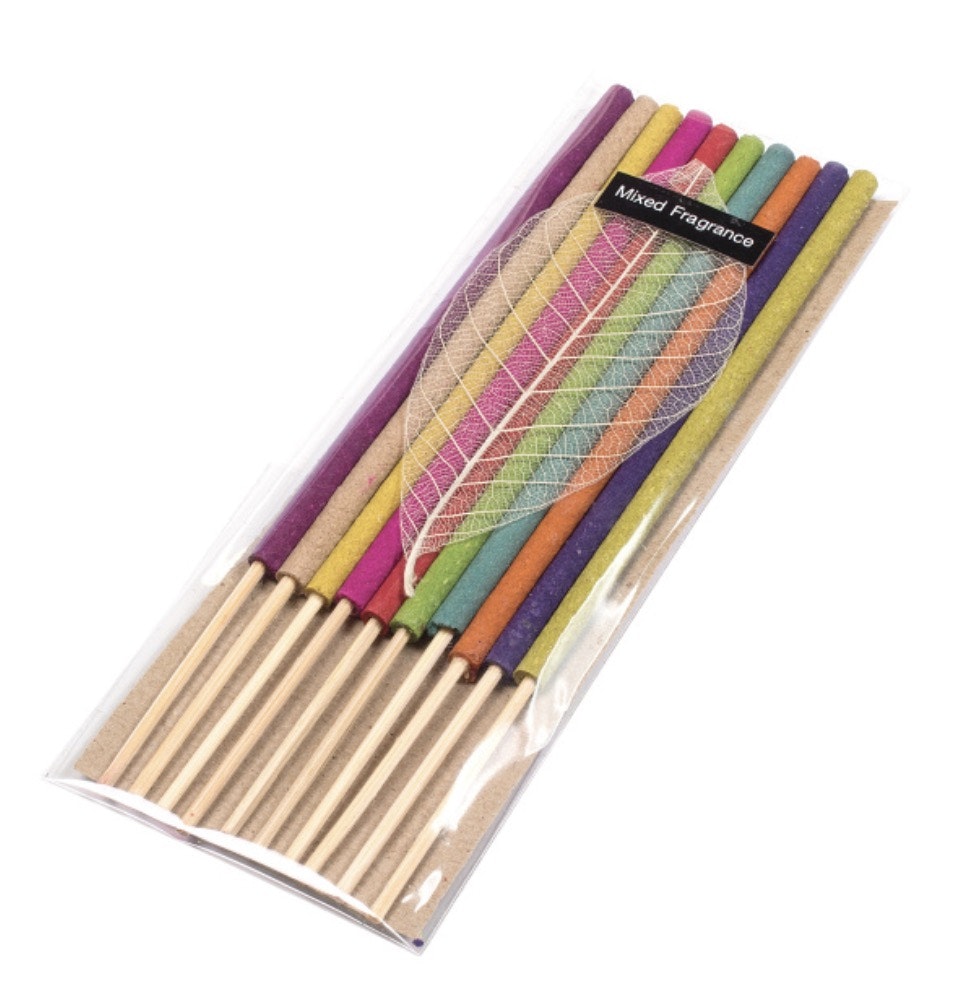 10 färggranna rökelsestickor med olika dofter i fin presentförpackning. Indien.