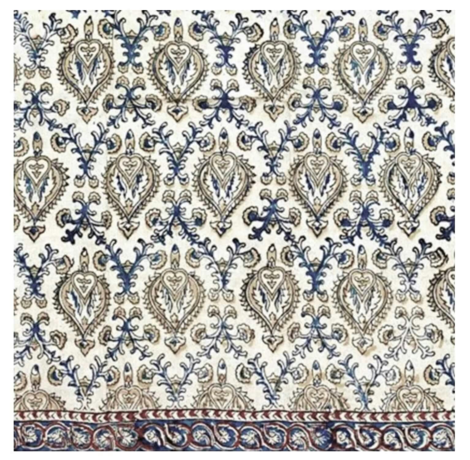Kalamkari halsduk, Kvadrat, blocktryck-mönster, Fair Trade Indien. Detaljbild.