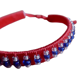 Armband Massej, rött med pärlor, justerbart