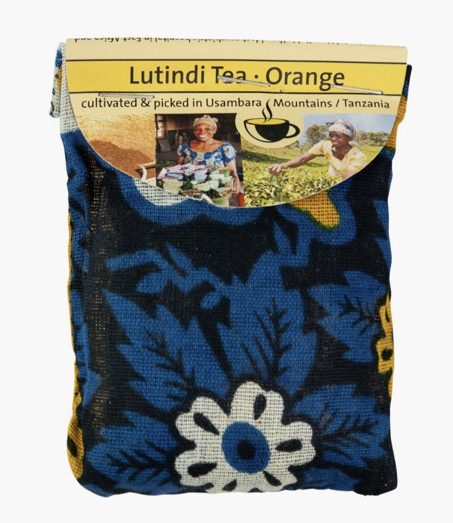 Svart te, förfinat med apelsinskal, i Kanga-tygpåse, Tanzania, Fair Trade.