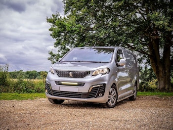 Lazer Grillkit Linear 18 Elite Peugeot Expert/Opel Vivaro/Citroen Jumpy