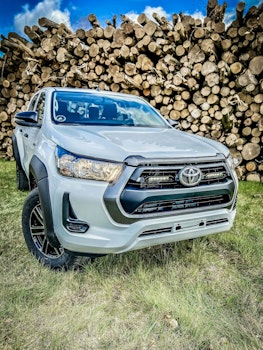 Lazer Grillkit Linear 6 Elite Toyota Hilux Legend/Hero 2021-