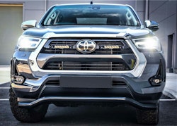 Lazer Grillkit Linear 6 Elite Toyota Hilux Legend/Hero 2021-