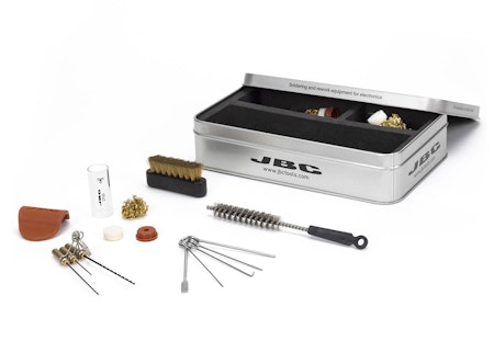 Box with Accessories for DT530
