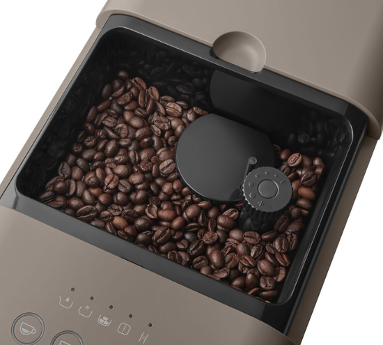 Smeg Fuldt Automatisk Kaffemaskine med Mælkeskummer, Taupe