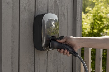 Charge Amps Luna 22kW