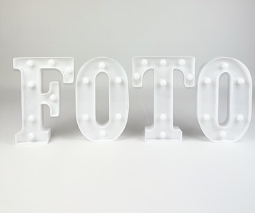 Bokstäver med LED-belysning "FOTO"