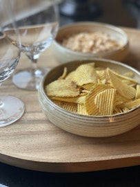 Låg skål, beige