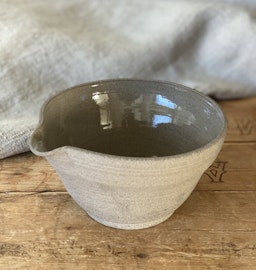 Liten spillkum, sandgrå