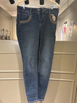 Naomi Georgia Jeans