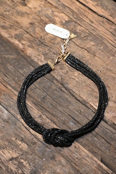 BOW 19 || HALSBAND Stor knut svart