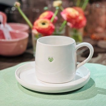 BRUKA DESIGN || Mugg med grönt hjärta