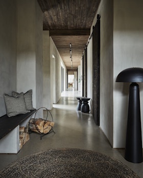 AFFARI || Fungi Golvlampa, svart