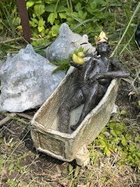 Gertrud i badet