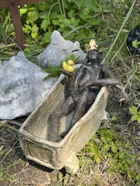 Gertrud i badet
