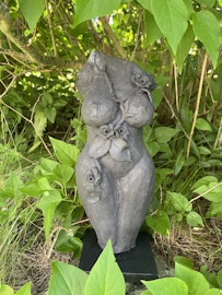 Byst med blommor & blad