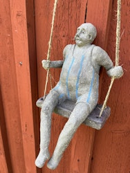 Gubbe på gunga