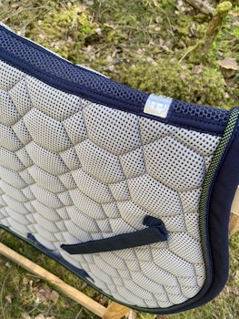 Rider by Horse bambu mesh