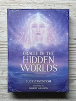 Oracle of the hidden Worlds