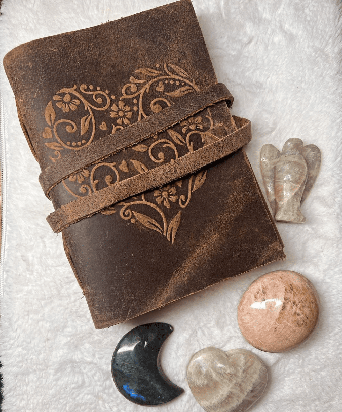 Holisticcare Kristaller & Salong Artistas