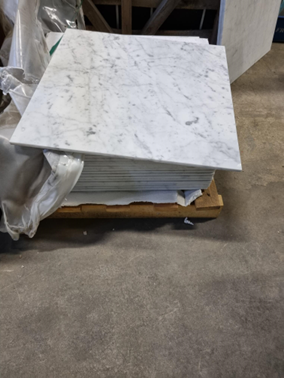 6: Marmor plattor-Bianco Carrara polerade, ca 7m2