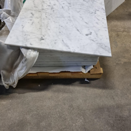 6: Marmor plattor-Bianco Carrara polerade, ca 7m2