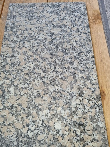 58: Granit-plattor-Rosabeta, ca 4m2
