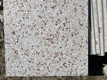 B20: Terrazzo, Slipad, 10 mm, 400 x 400, 16 m2