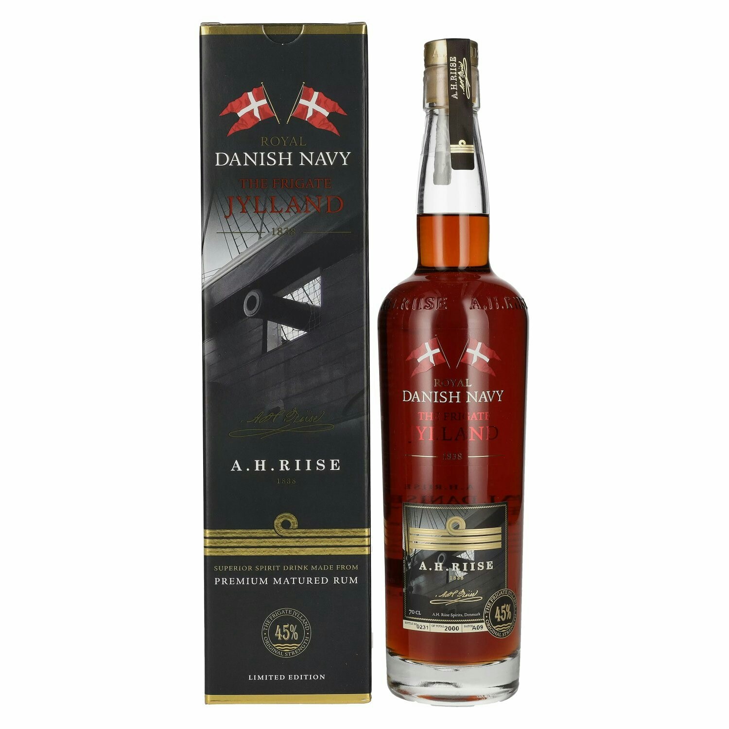 A.H. Riise Royal DANISH NAVY The Frigate JYLLAND Superior Spirit Drink 45% Vol. 0,7l in Giftbox