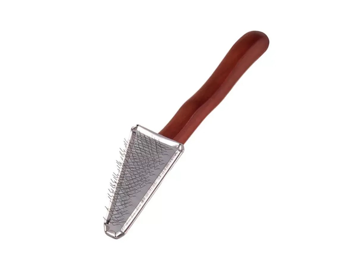 Dezynadog Soft Triangle Slicker Brush
