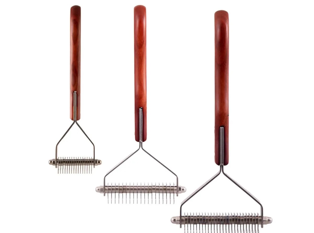 Dezynadog Small Dematting Coat Rake - 16 Blades